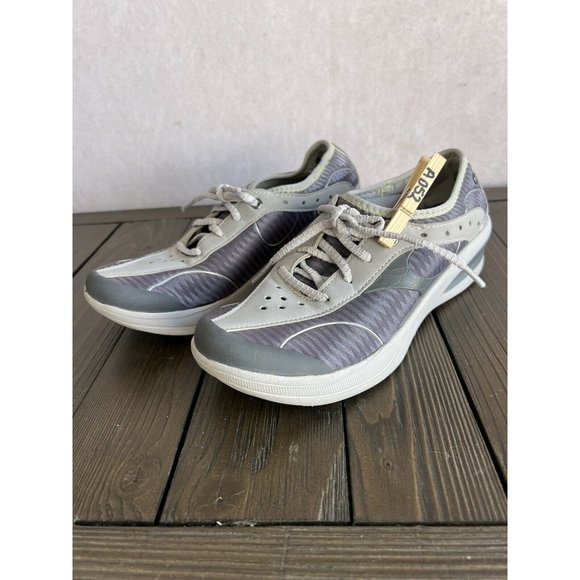 bzees niche silver cloud